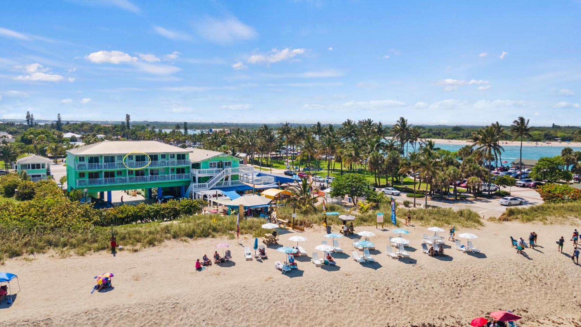 Partial Ocean View Hotel Room- King Bed #1 Fort Pierce Buitenkant foto